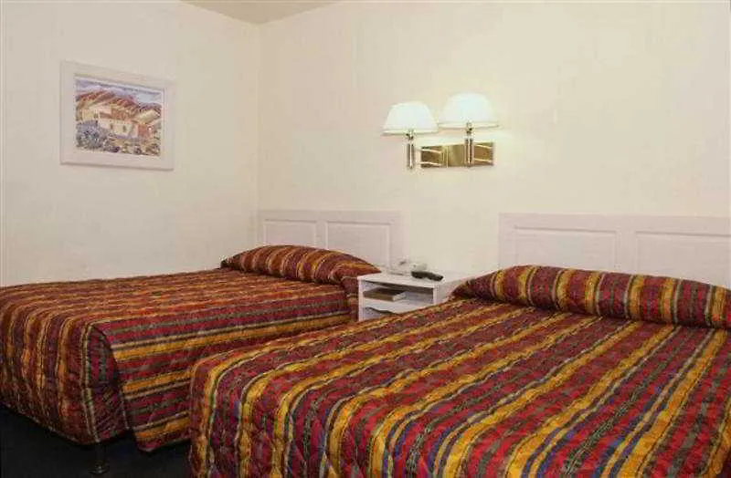 Americas Best Value Inn Las Vegas Strip 2*,