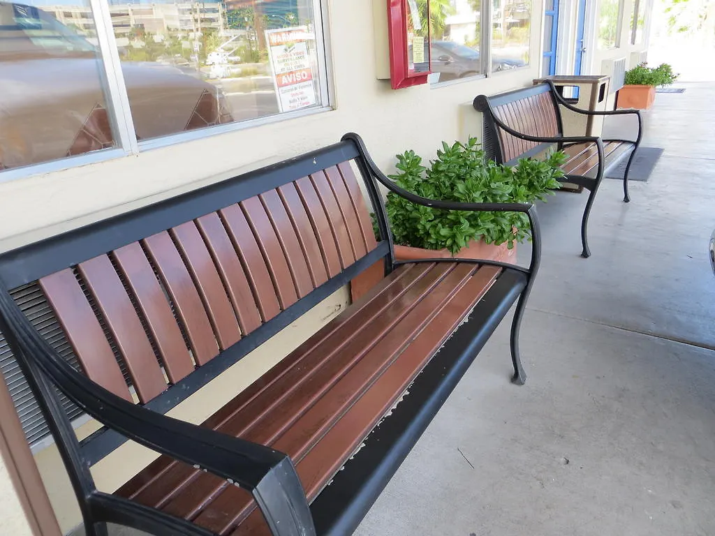Americas Best Value Inn Las Vegas Strip 2*,